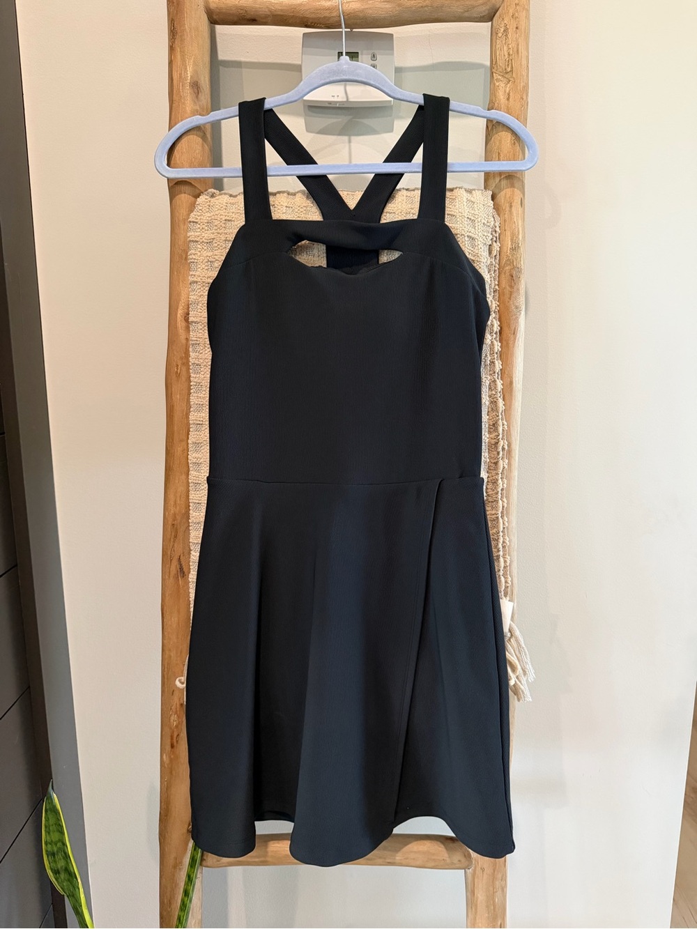🖤 Black Size M Athletic Dress 🖤